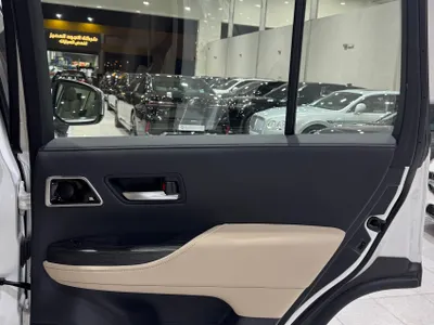 2024 Toyota Land Cruiser VX  S