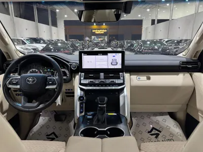 2024 Toyota Land Cruiser VX  S