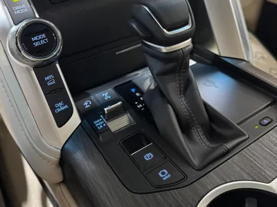 2024 Toyota Land Cruiser VX  S