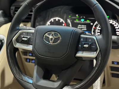 2024 Toyota Land Cruiser VX  S