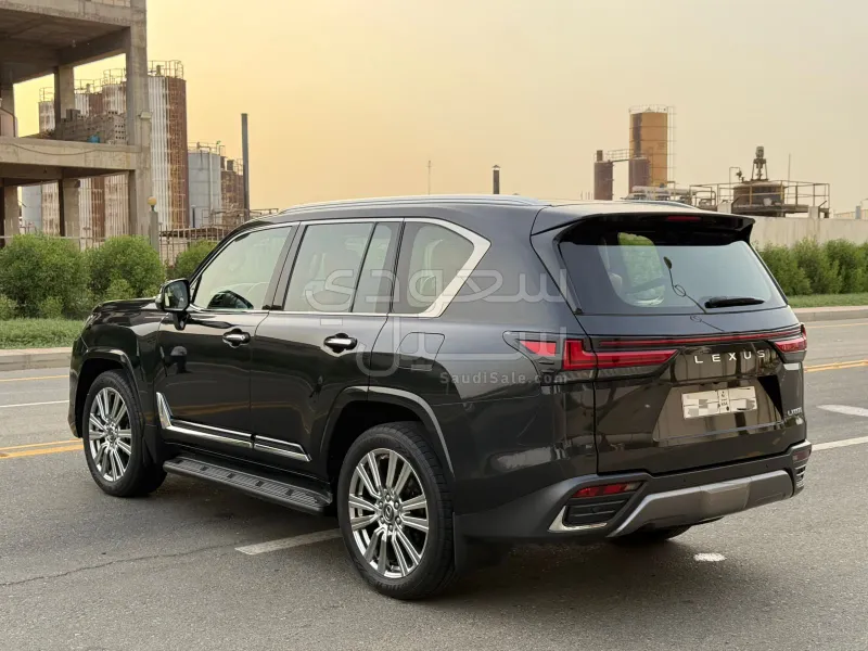 2022 Lexus LX 600 vip