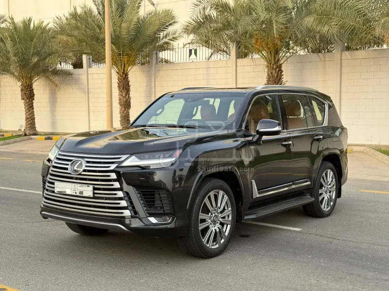 2022 Lexus LX 600 vip