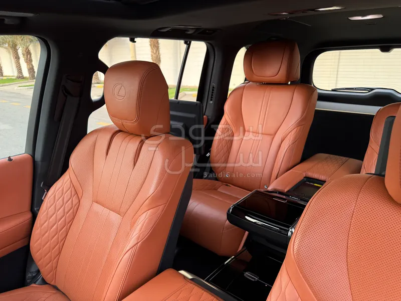 2022 Lexus LX 600 vip