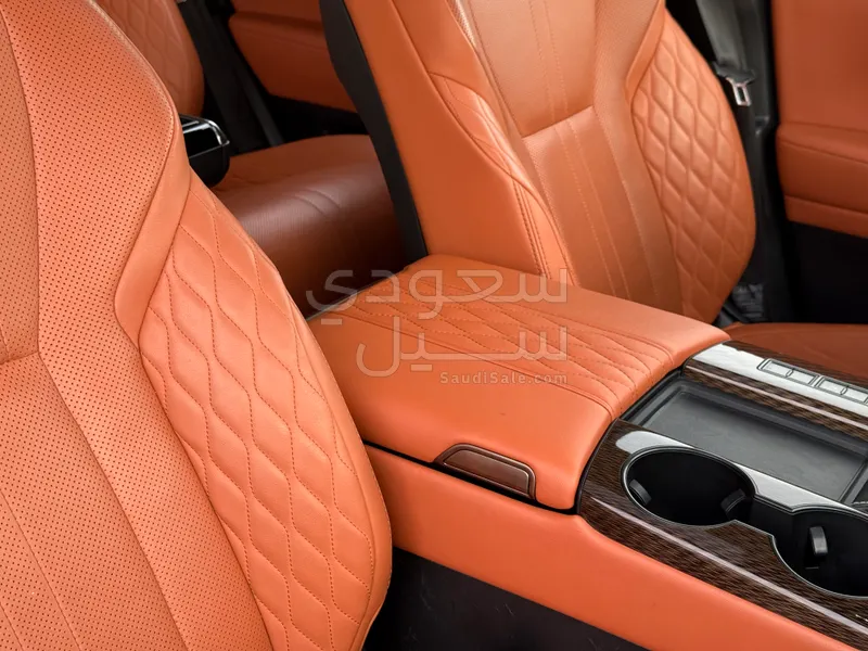 2022 Lexus LX 600 vip