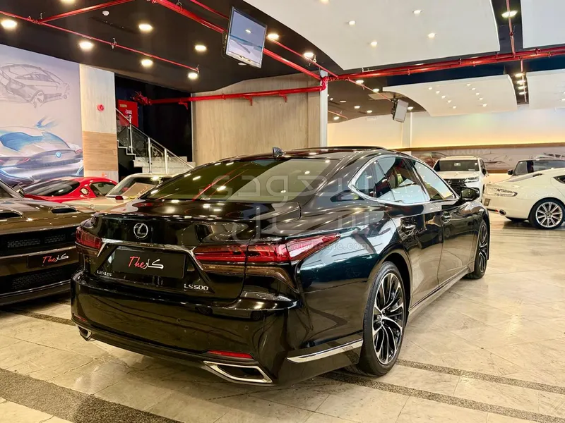 2022 Lexus LS 500