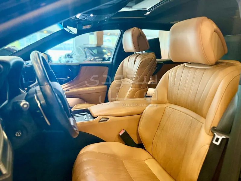 2022 Lexus LS 500