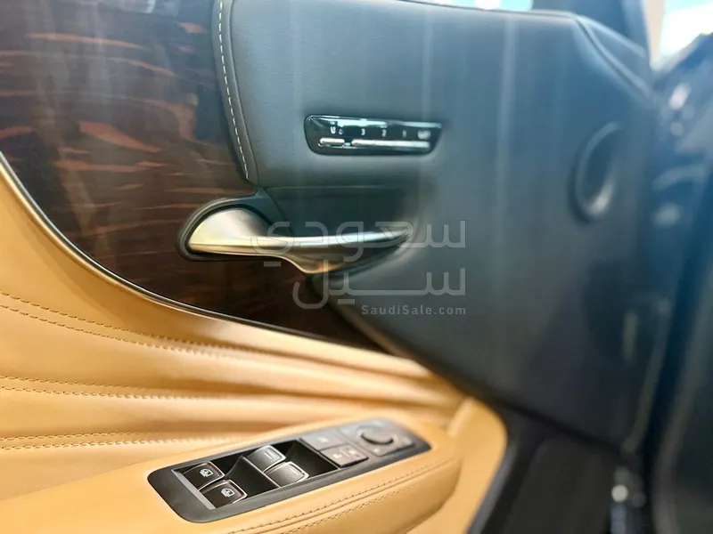 2022 Lexus LS 500