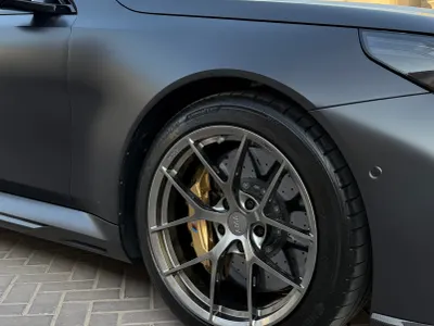 2025 BMW M Series M5