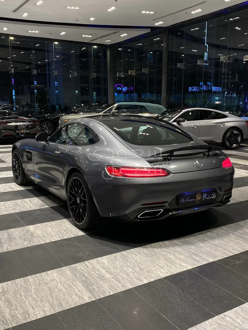 2016 Mercedes-Benz GT
