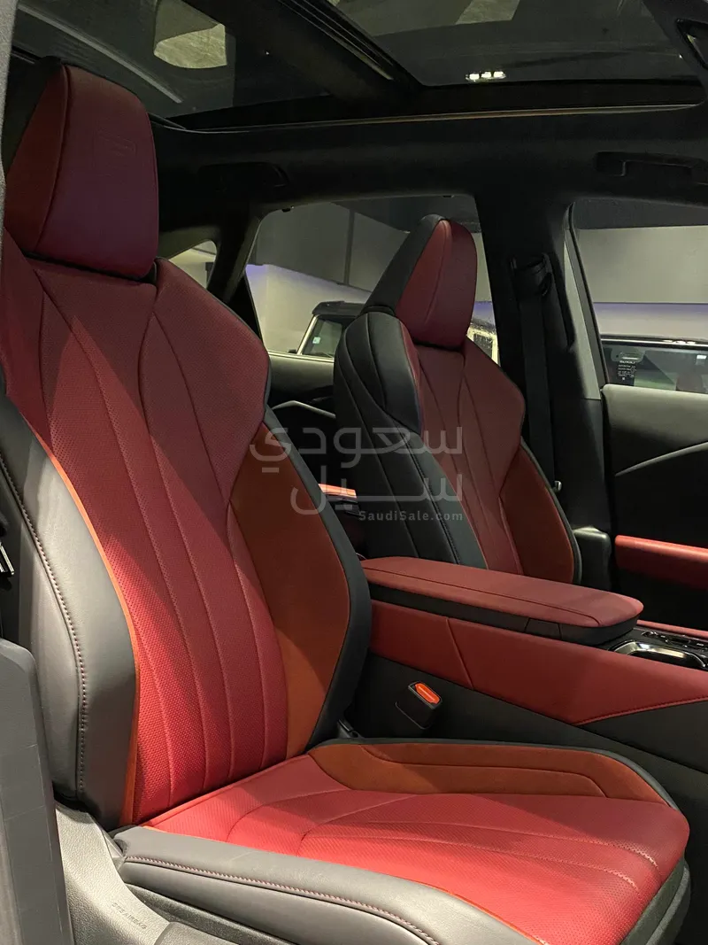 2024 Lexus RX 500h