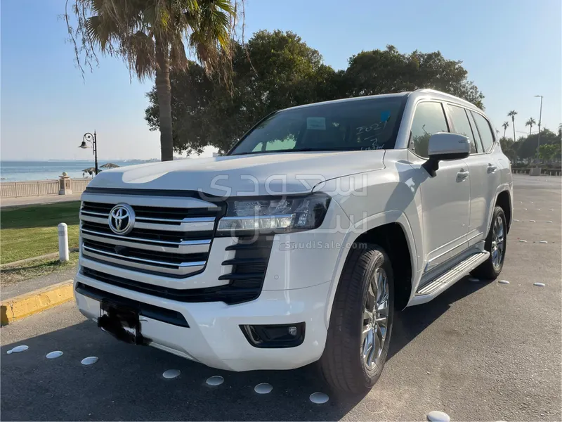 2022 Toyota Land Cruiser GXR 4