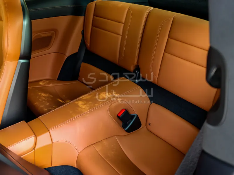 2025 Porsche 911 Carrera