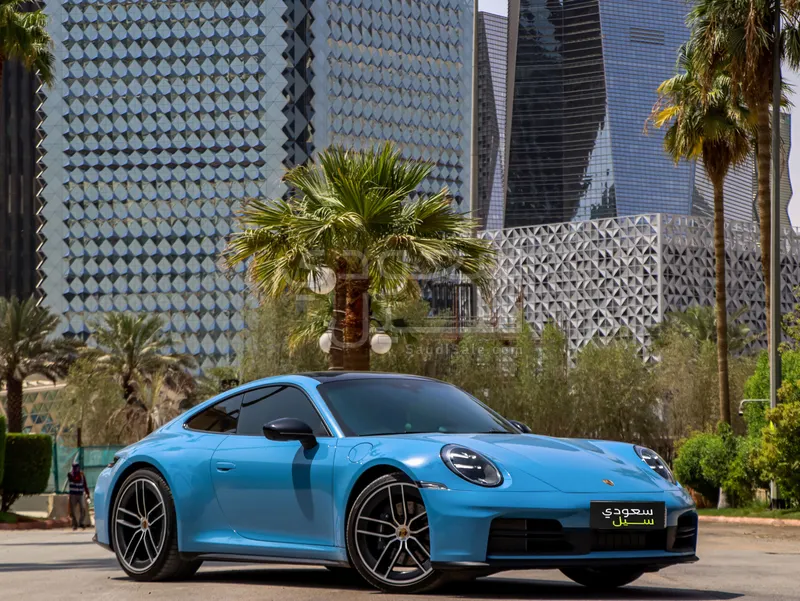 2025 Porsche 911 Carrera