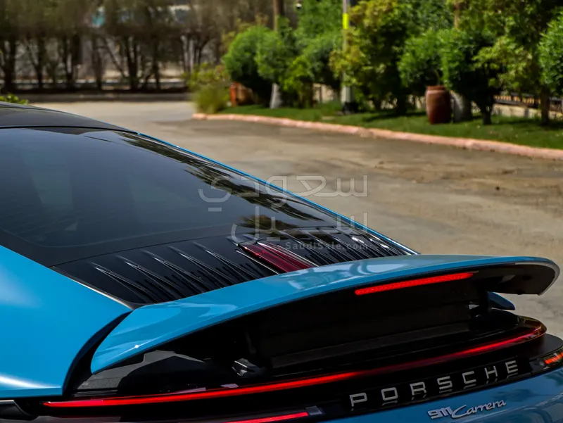 2025 Porsche 911 Carrera
