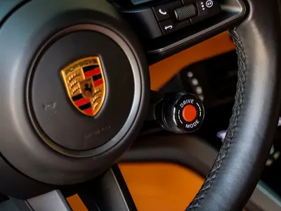 2025 Porsche 911 Carrera