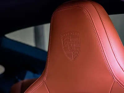 2025 Porsche 911 Carrera