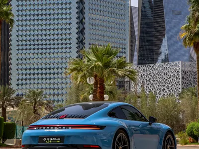 2025 Porsche 911 Carrera