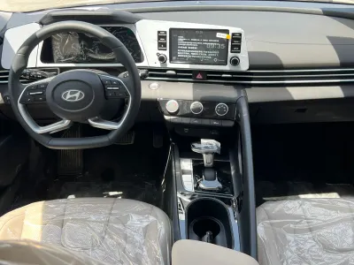 2025 Hyundai Elantra