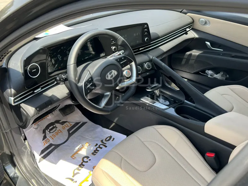 2024 Hyundai Elantra