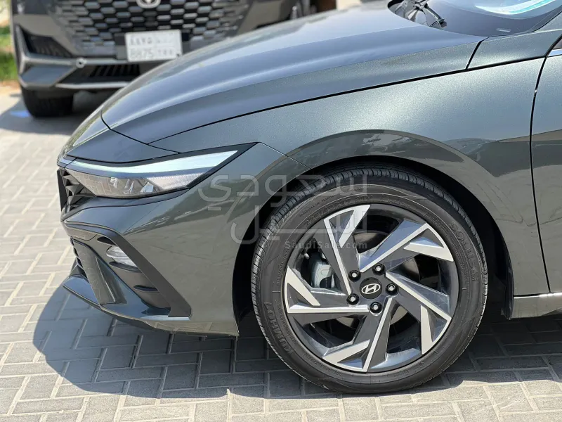 2024 Hyundai Elantra