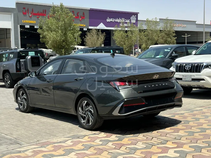 2024 Hyundai Elantra