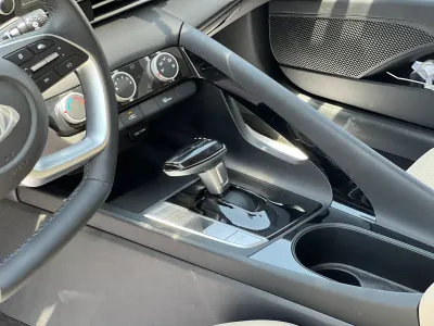 2024 Hyundai Elantra