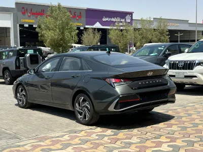 2024 Hyundai Elantra