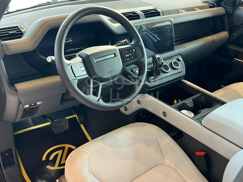2025 Land Rover Defender 90