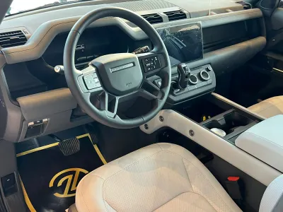 2025 Land Rover Defender 90