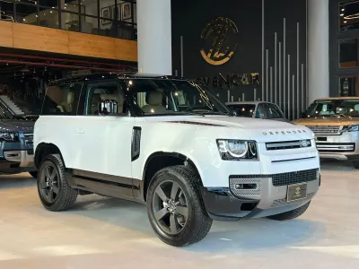 2025 Land Rover Defender 90