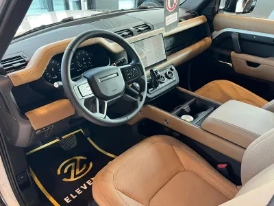2025 Land Rover Defender 90