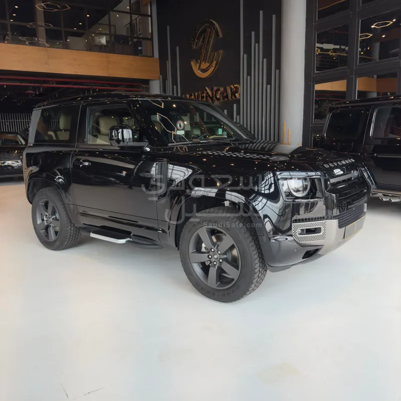 2025 Land Rover Defender 90