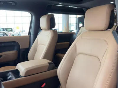 2025 Land Rover Defender 90