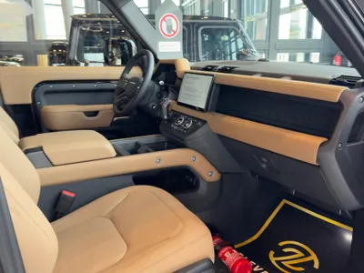 2025 Land Rover Defender 90
