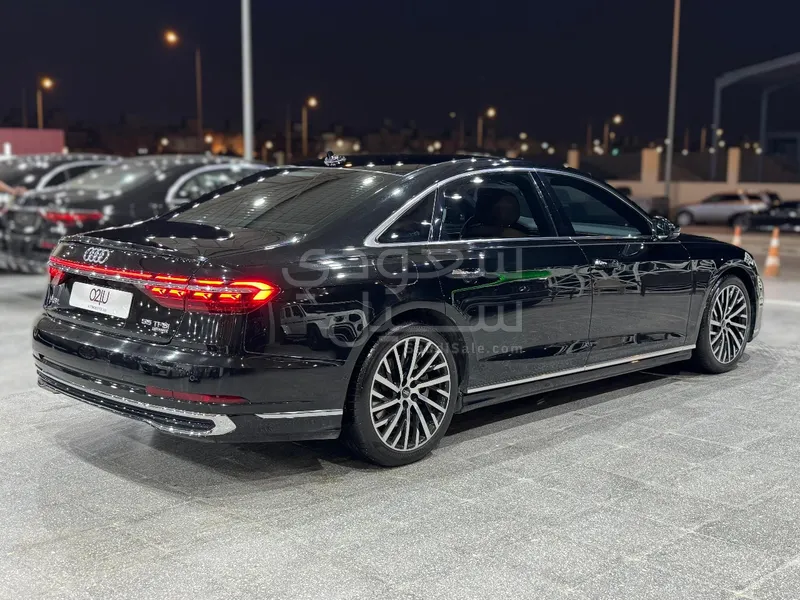 2022 Audi A8L 55TFSI