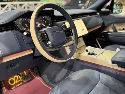 2025 Land Rover Range Rover SV Autobiography