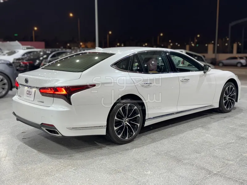 2022 Lexus LS 500