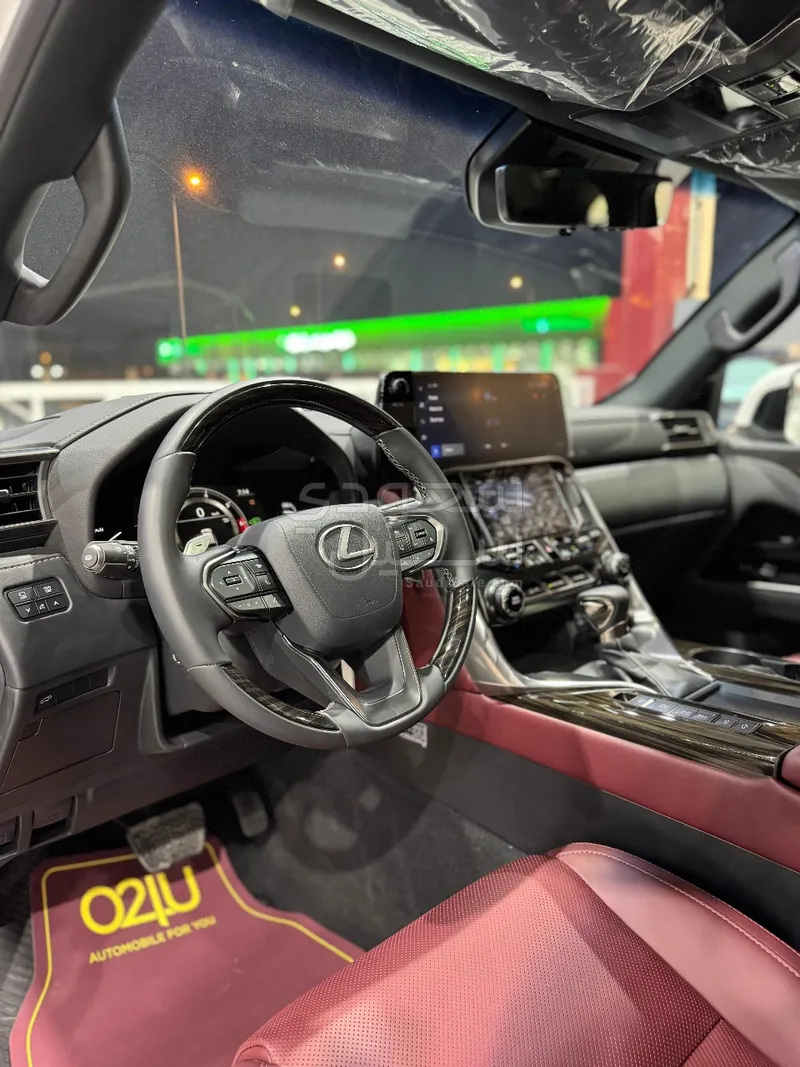 2024 Lexus LX 600
