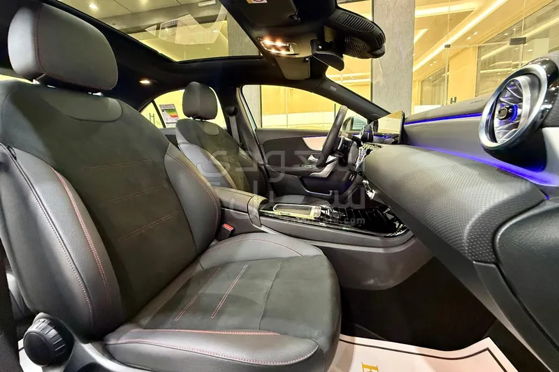 2025 Mercedes-Benz A 200