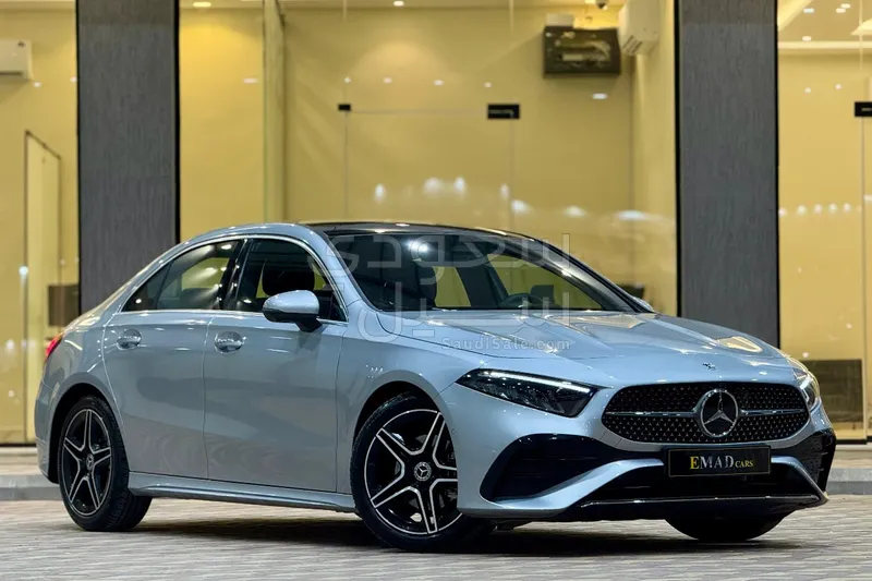 2025 Mercedes-Benz A 200