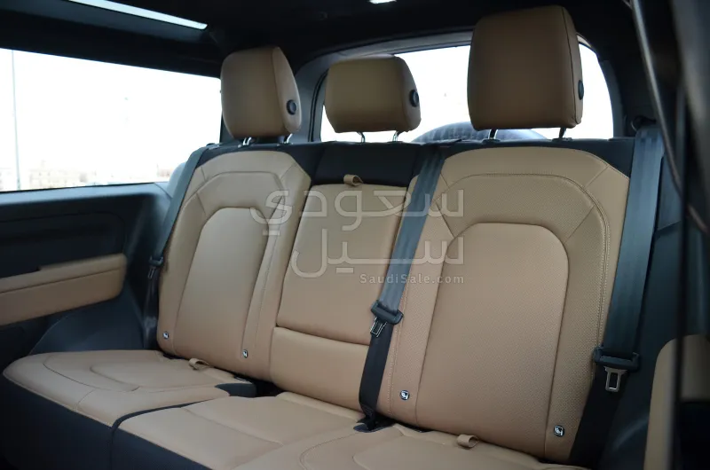 2025 Land Rover Defender X