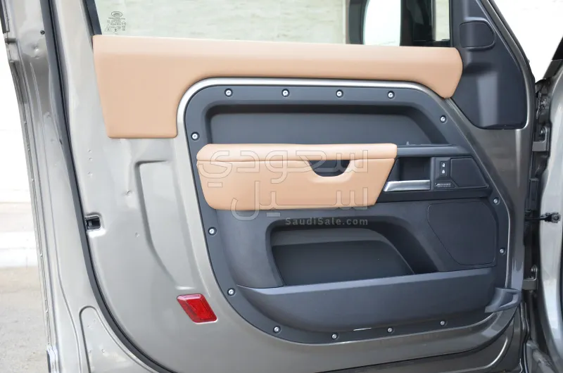 2025 Land Rover Defender X
