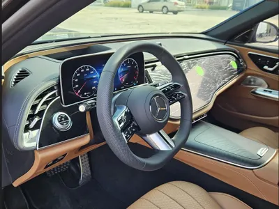 2025 مرسيدس - بنز إي 300 أي إم جي