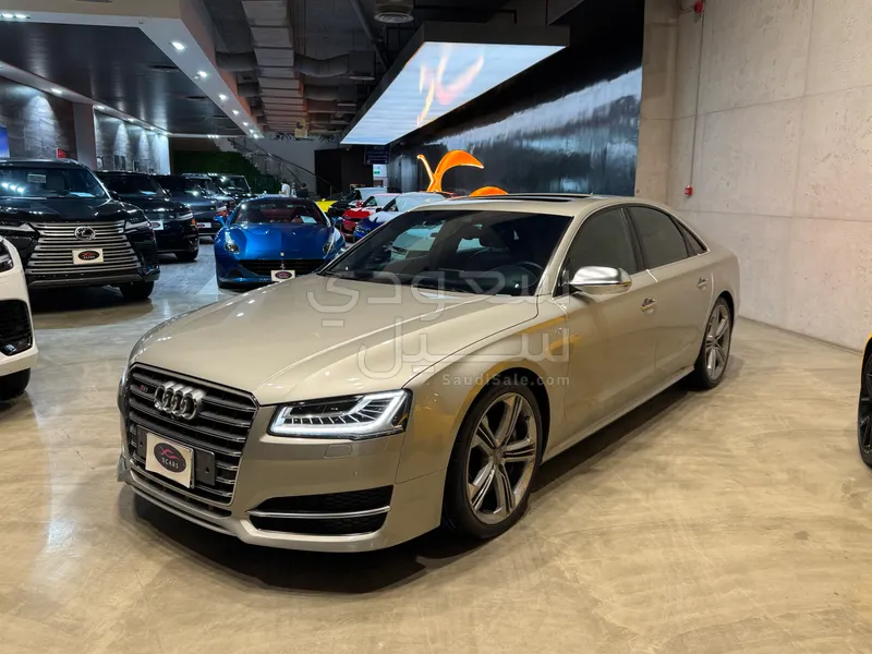 2017 Audi S8