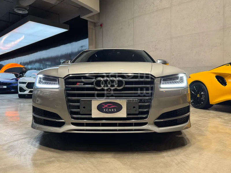 2017 Audi S8