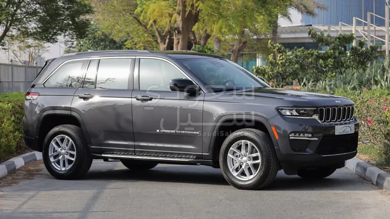 2024 Jeep Grand Cherokee Laredo