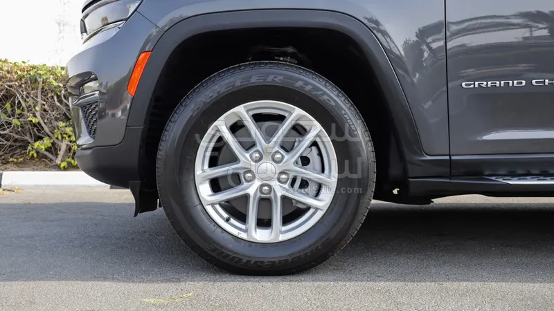 2024 Jeep Grand Cherokee Laredo