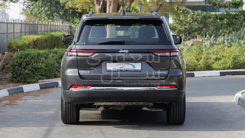 2024 Jeep Grand Cherokee Laredo