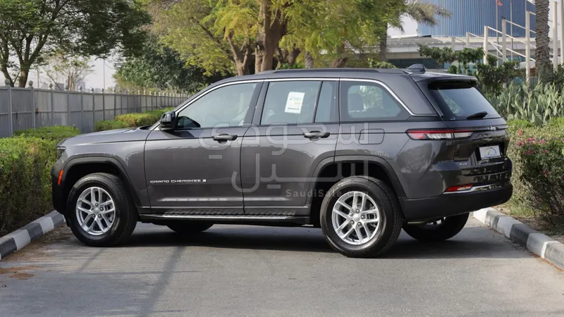 2024 Jeep Grand Cherokee Laredo