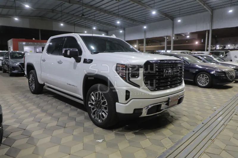 2024 GMC Sierra Denali ultimate